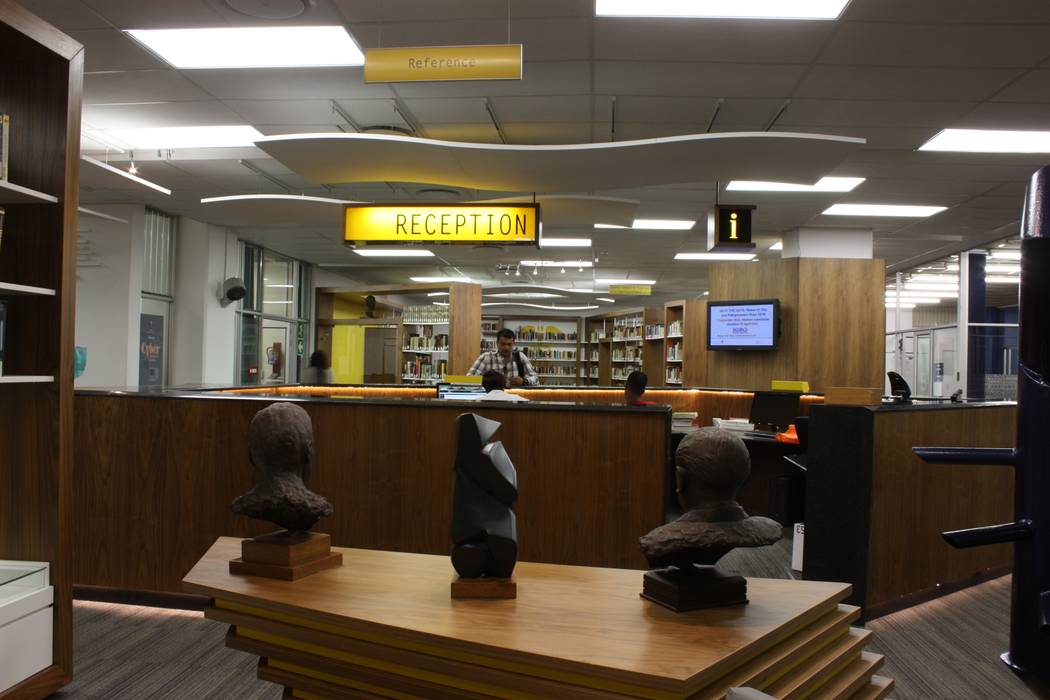 WITS HEALTH SCIENCES LIBRARY RECEPTION, AOJ | Architecture & Interiors AOJ | Architecture & Interiors Otros espacios Esculturas