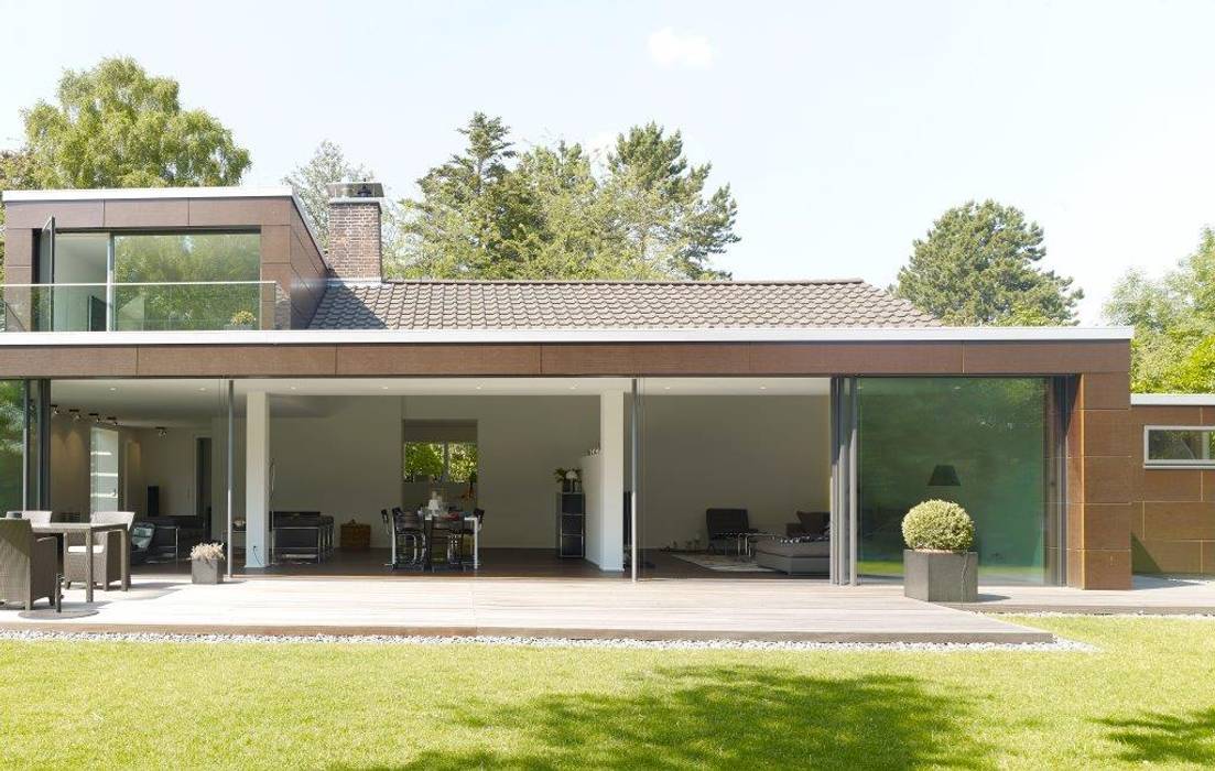 Bungalow Bauten, Burckhardt Metall Glas GmbH Burckhardt Metall Glas GmbH Modern houses