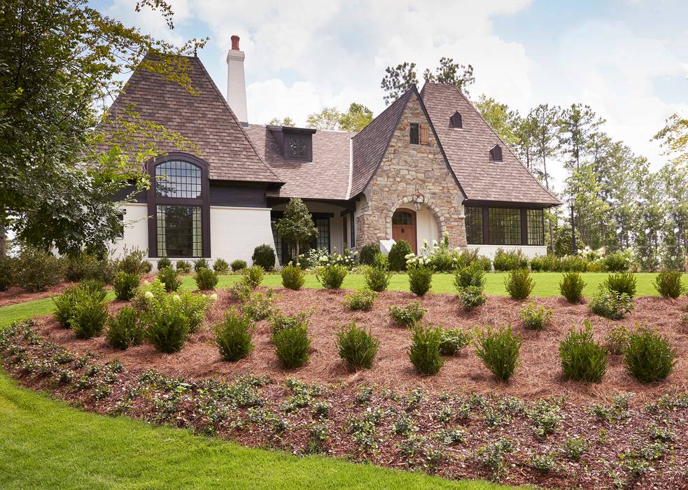 Brick and Stone Cottage , Christopher Architecture & Interiors Christopher Architecture & Interiors Casas de estilo rural