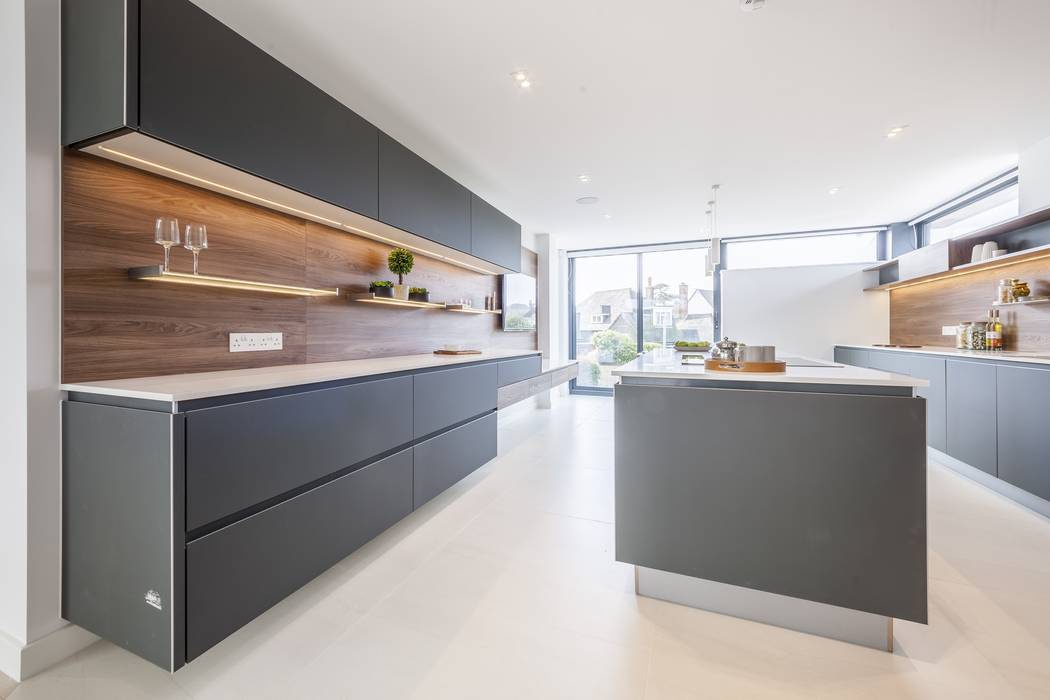 Wick Lane, Christchurch By Jigsaw Interior Design Jigsaw Interior Architecture & Design Cocinas de estilo moderno Madera Acabado en madera kitchen,dorset,jigsaw design,christchurch,modern,minimal,black kitchen