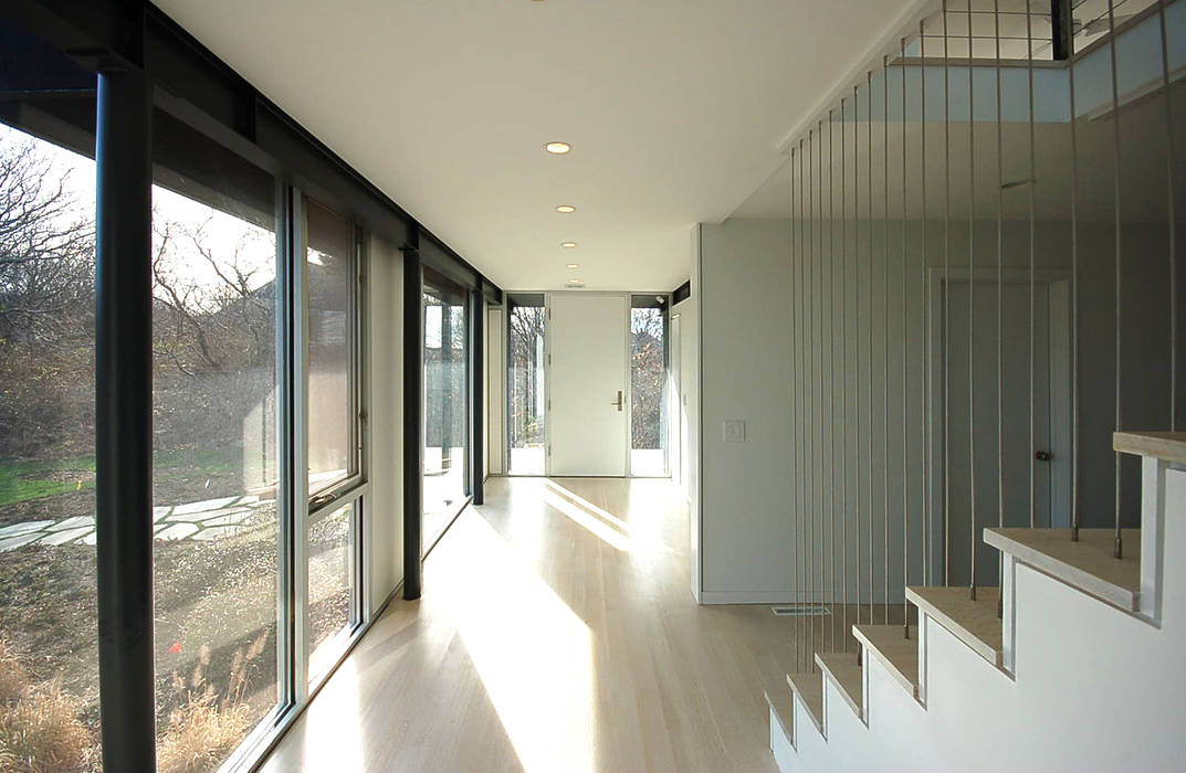 Montauk House, SA-DA Architecture SA-DA Architecture ห้องโถงทางเดินและบันไดสมัยใหม่