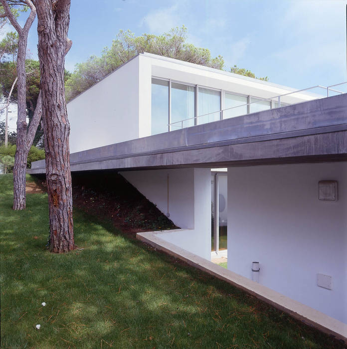 House in Estoril, Pedro Mendes Arquitectos Pedro Mendes Arquitectos Casas minimalistas