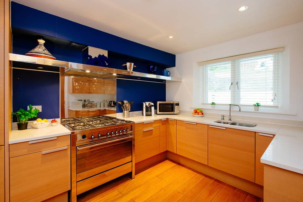 homify Cocinas de estilo ecléctico kitchen,blue,wooden,wooden kitchen