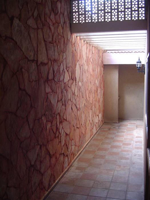 Casa habitación en Veracruz, México, escala1.4 escala1.4 Ingresso, Corridoio & Scale in stile moderno