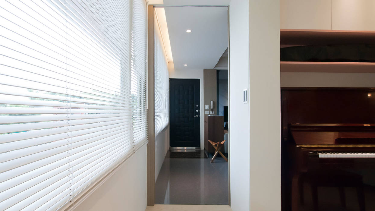 BRAVO INTERIOR DESIGN & DECO JIA STYLE 璞碩室內裝修設計工程有限公司 現代風玄關、走廊與階梯 室內設計​