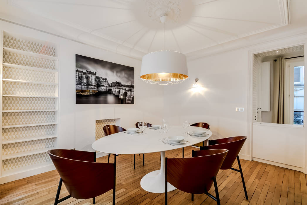 Un Appartement locatif saisonnier au coeur de Paris, ATELIER FB ATELIER FB Modern Dining Room