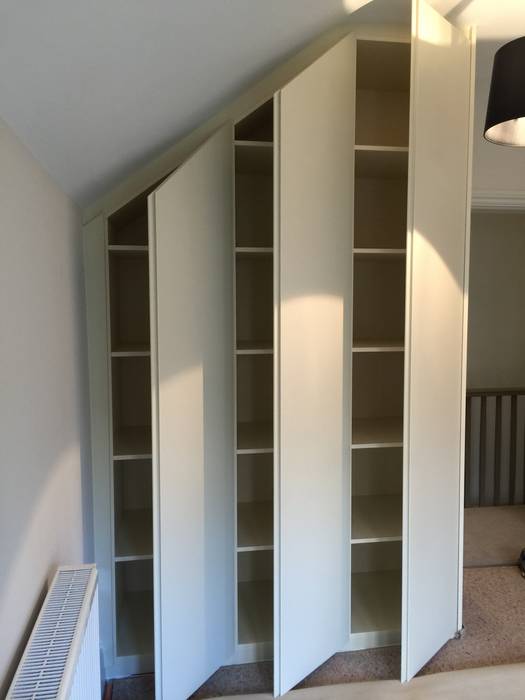 Oyster white hinged door wardrobes with handleless doors and drawers Sliding Wardrobes World Ltd BedroomWardrobes & closets