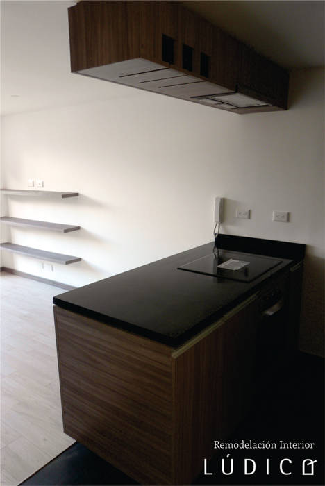 Remodelación Apartamento Chapinero, Lúdico Arquitectos Lúdico Arquitectos Cocinas de estilo minimalista