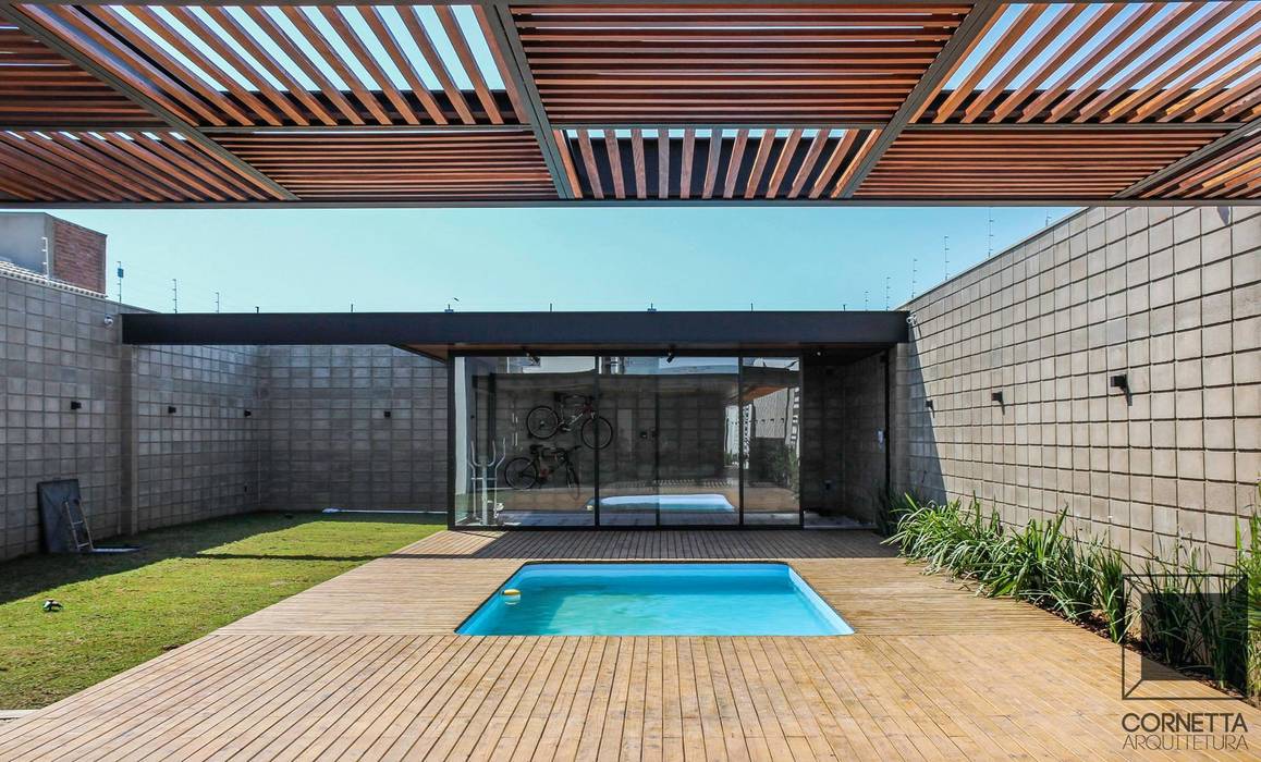 CASA ATS, Cornetta Arquitetura Cornetta Arquitetura モダンスタイルの プール