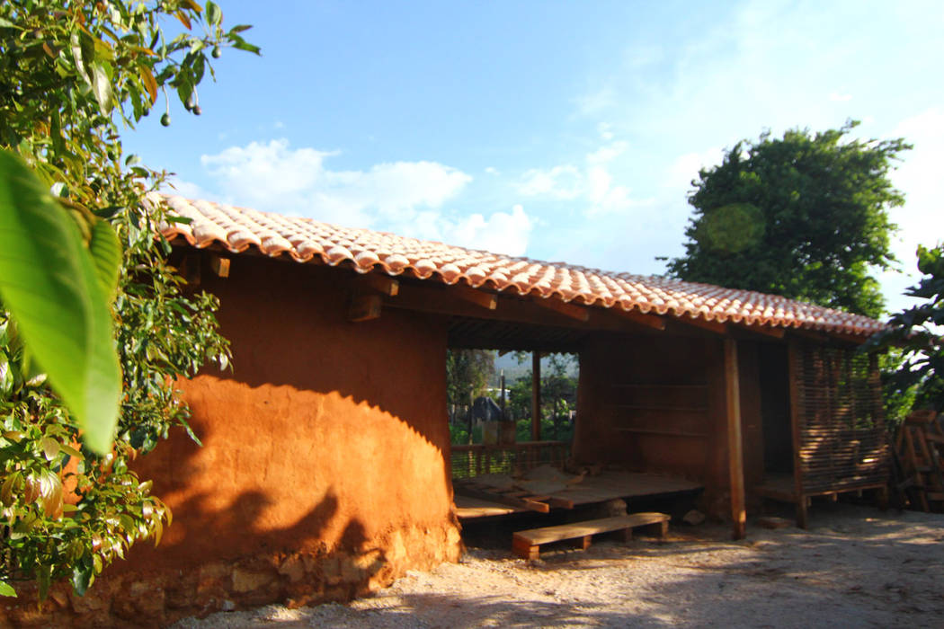 Amatenango del Valle / Programa VACA, Juan Carlos Loyo Arquitectura Juan Carlos Loyo Arquitectura Nhà phong cách mộc mạc