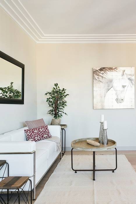 Home Staging para una Vivienda de Lujo en Barcelona, Markham Stagers Markham Stagers Modern Oturma Odası