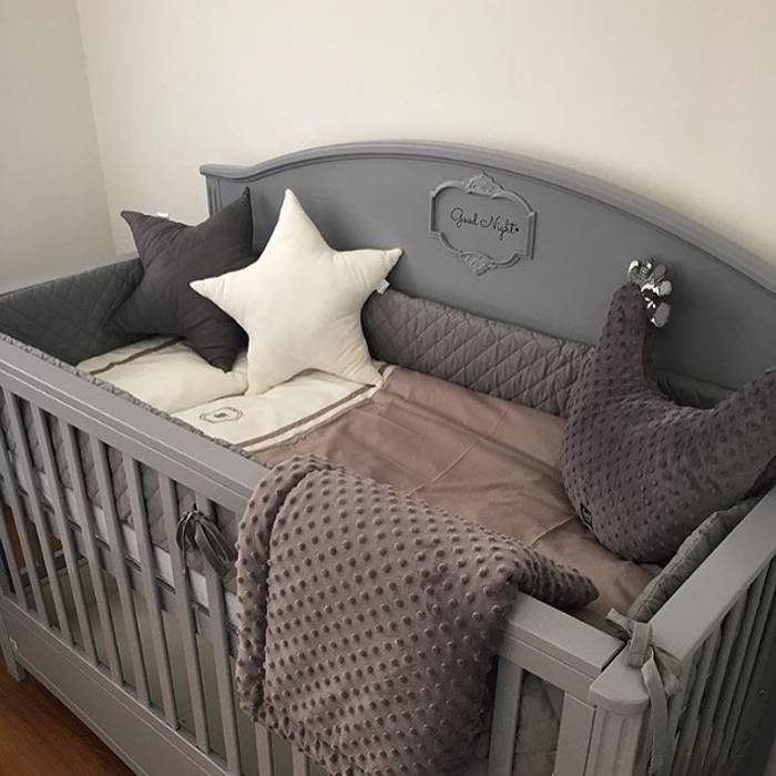 homify Quartos de bebê MDF grey cot,grey cot bed,baby furniture,modern nursery,grey baby cot