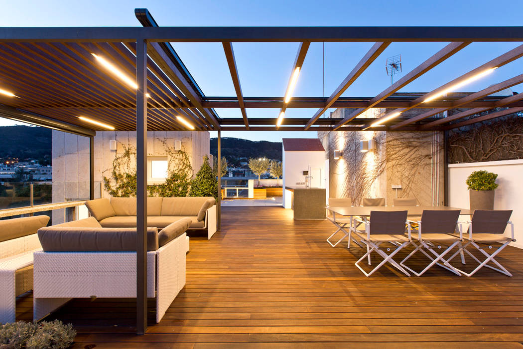 Terraza en Barcelona, Garden Center Conillas S.L Garden Center Conillas S.L Balcones y terrazas de estilo moderno Madera Acabado en madera