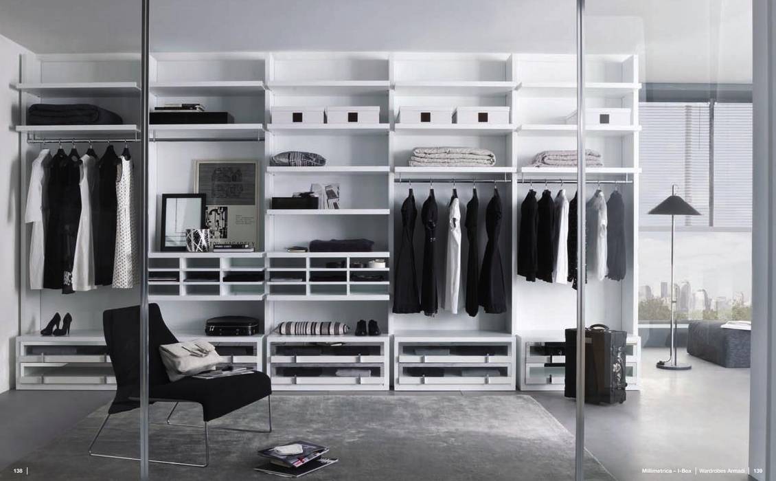 Roupeiros , RUI BESSA INTERIORES RUI BESSA INTERIORES Kamar Tidur Modern MDF Wardrobes & closets