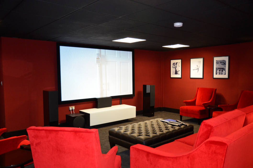 Basement Cinema Room HiFi Cinema Ltd. غرفة الميديا home cinema,projector