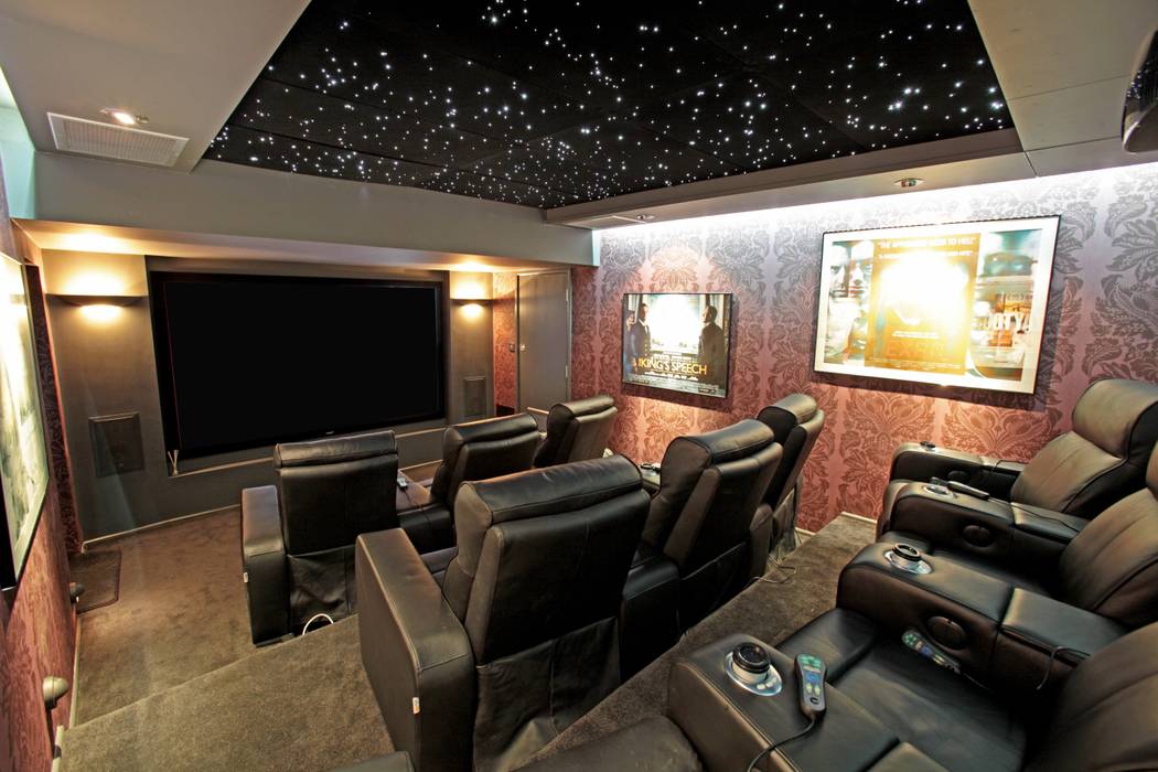 Underground Screening Room, HiFi Cinema Ltd. HiFi Cinema Ltd. Медіа-зал screening room,projector,home cinema,star ceiling,tiered seating