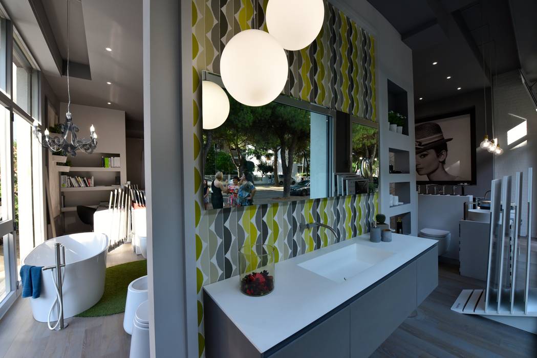 showroom La Posa Style Riccione, La Posa Style La Posa Style Commercial spaces Office spaces & stores