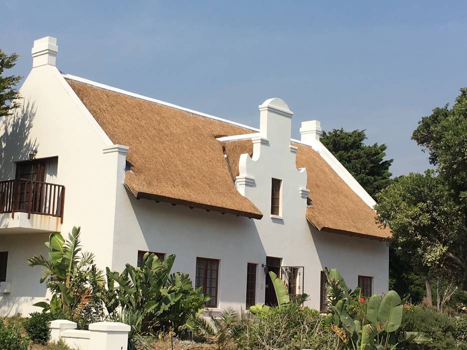 Colonial Style Home with Thatched Roof Bosazza Roofing & Timber Homes Colonial style house thatch roof,thatching,thatched home,cape st. francis