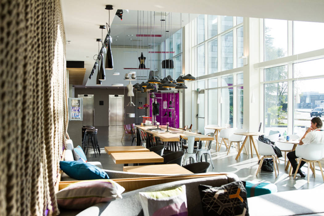 moxy hotels, APTO Architects APTO Architects Commercial spaces Hotels