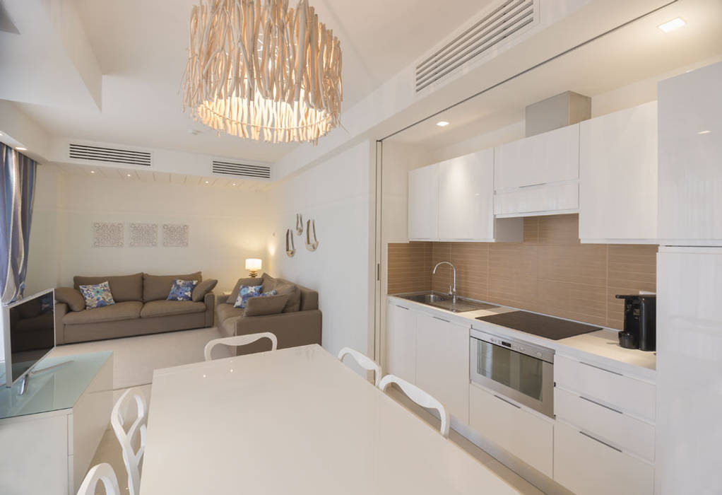 Residence "La Darsena" Riccione, POLISTUDIO A.E.S. POLISTUDIO A.E.S. Modern kitchen