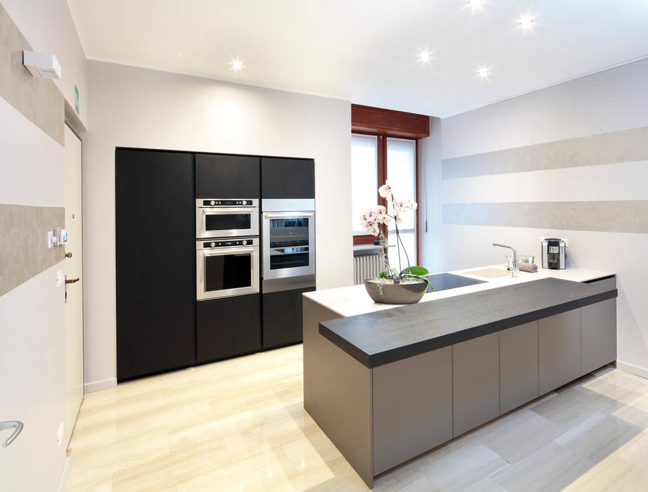 Cucina cucina moderna di architetto roberta castelli ...
