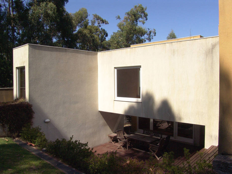 Casa na Praia da Madalena, José Soares Arquitecto LDA José Soares Arquitecto LDA Casas modernas