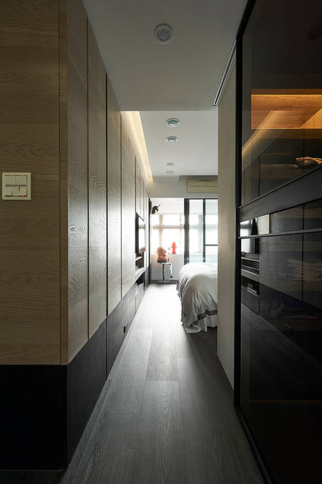主臥室整合出時尚精品風 青瓷設計工程有限公司 Modern style bedroom