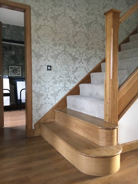 Plot 2 Durward Gardens, Kincardine O'neil, Aberdeenshire, Roundhouse Architecture Ltd Roundhouse Architecture Ltd Modern corridor, hallway & stairs stairs,wooden stairs