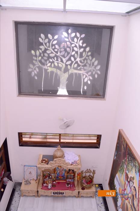 INSIDE PUJA ROOM FROM FIRST FLOOR LEVEL ni3design Other spaces Other artistic objects