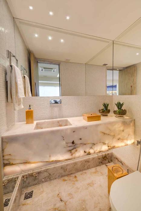 APARTAMENTO HORTO FLORESTAL - SALVADOR / BA, Tânia Póvoa Arquitetura e Decoração Tânia Póvoa Arquitetura e Decoração Eclectic style bathroom Marble