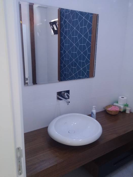 BANYO DOLABI, sezgin inşaat-mobilya sezgin inşaat-mobilya Salle de bain rurale Bois Effet bois Décorations