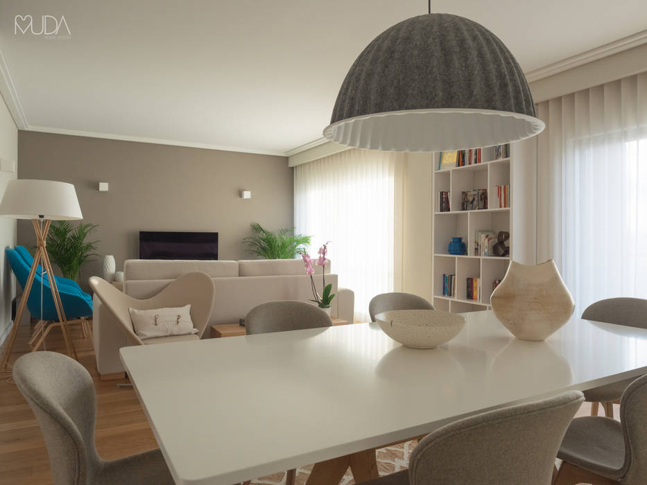 Modern dining room by MUDA Home Design Modern