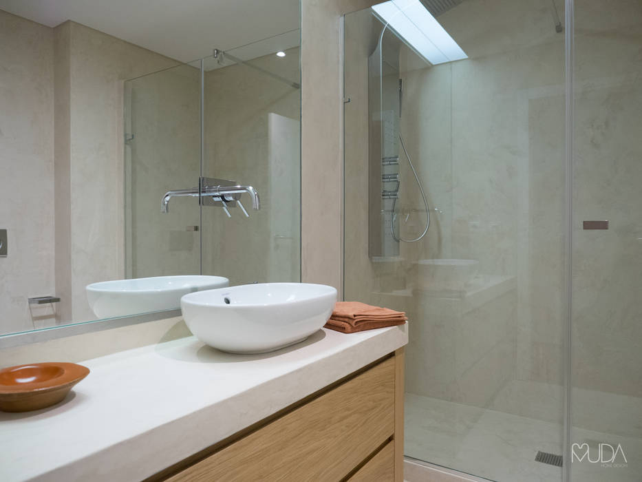 CB Apartment - Lisbon, MUDA Home Design MUDA Home Design Modern bathroom