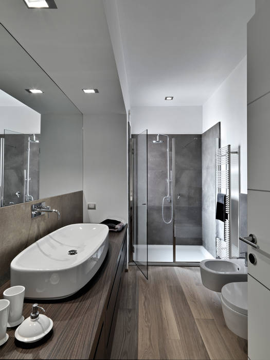 Modern Grey Bathroom Gracious Luxury Interiors Kamar Mandi Modern