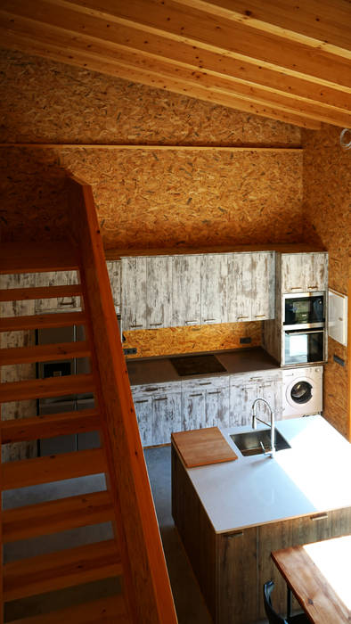 CASA FOR, RIBA MASSANELL S.L. RIBA MASSANELL S.L. Industrial style kitchen Wood Wood effect