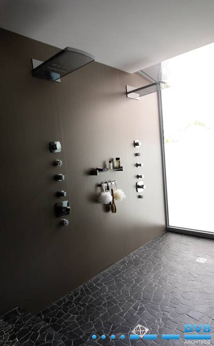 Preller Clifton, DV8 Architects DV8 Architects Modern bathroom