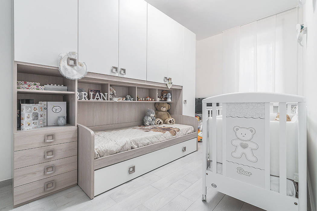 Ristrutturazione appartamento Roma, Genzano, Facile Ristrutturare Facile Ristrutturare Dormitorios infantiles de estilo moderno