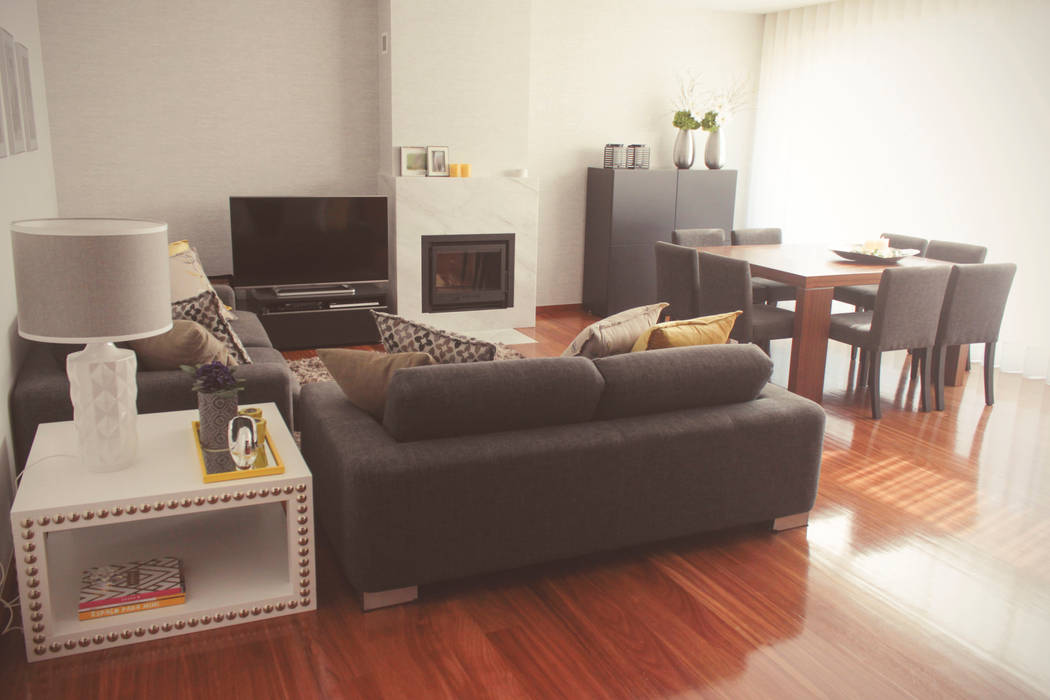 Sunny Grey - apartamento Miramar, Perfect Home Interiors Perfect Home Interiors Soggiorno moderno