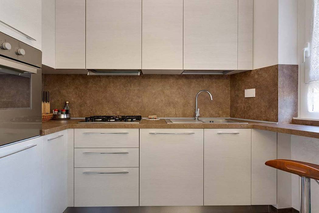 Ristrutturazione appartamento Roma, Prenestino, Facile Ristrutturare Facile Ristrutturare Modern kitchen