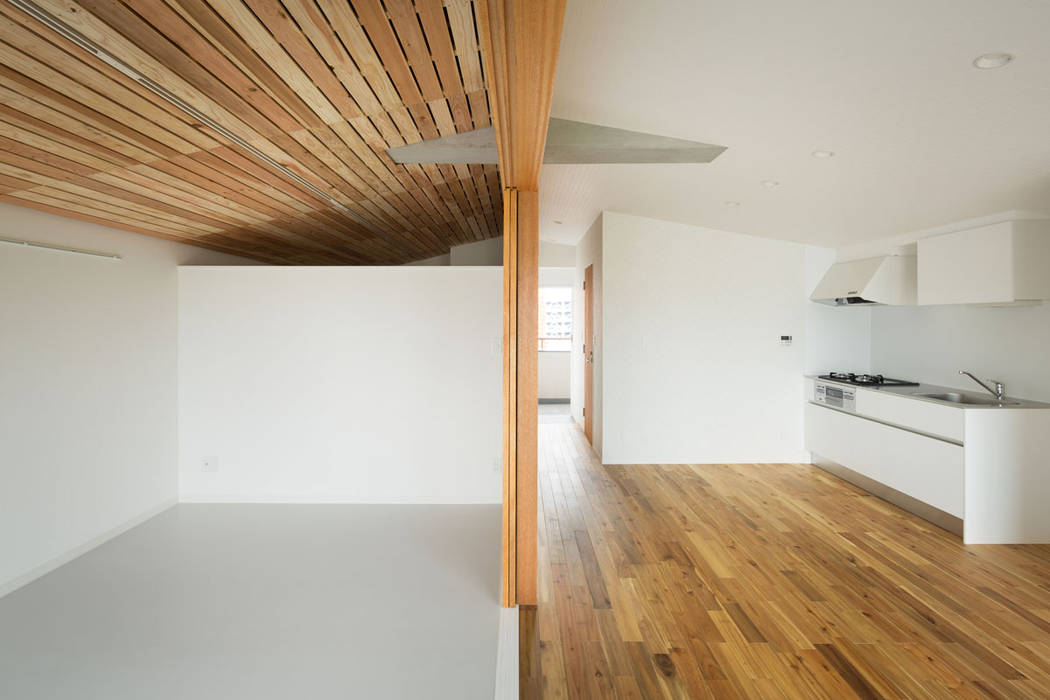 富永大毅建築都市計画事務所 Living Room Wood White Homify 富永大毅建築都市計画事務所 Living Room Wood White Homify