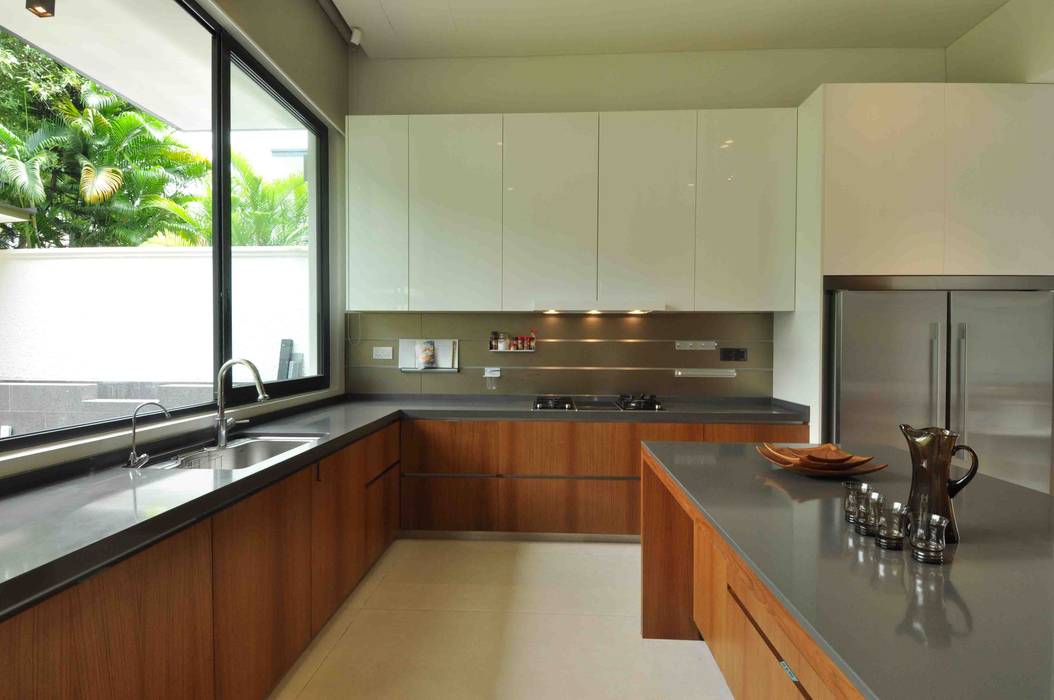 homify Tropical style kitchen