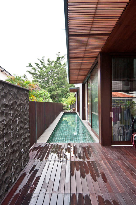 Moonbeam House, ming architects ming architects Kolam Renang Modern