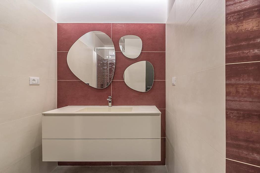 Bagno con rivestimenti in vinaccia Facile Ristrutturare Bagno moderno