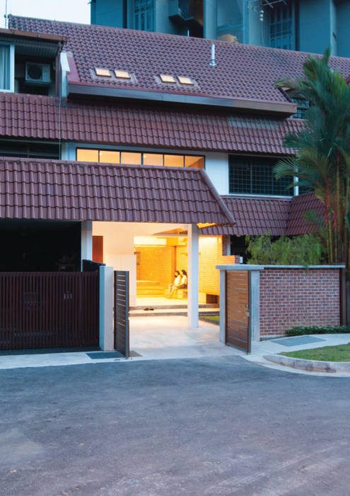 Terrace House at Robin Road, Quen Architects Quen Architects Case in stile asiatico