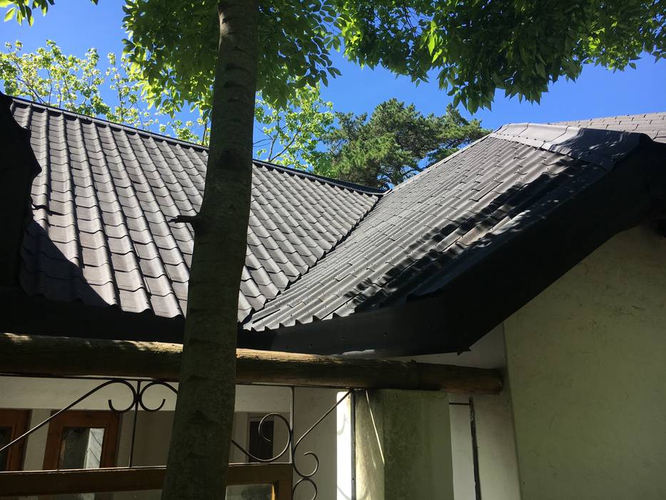 Onduvilla tiled roof homify Modern houses Tiles tiled roof,ondivilla roof,modern roof,thatch to tiles