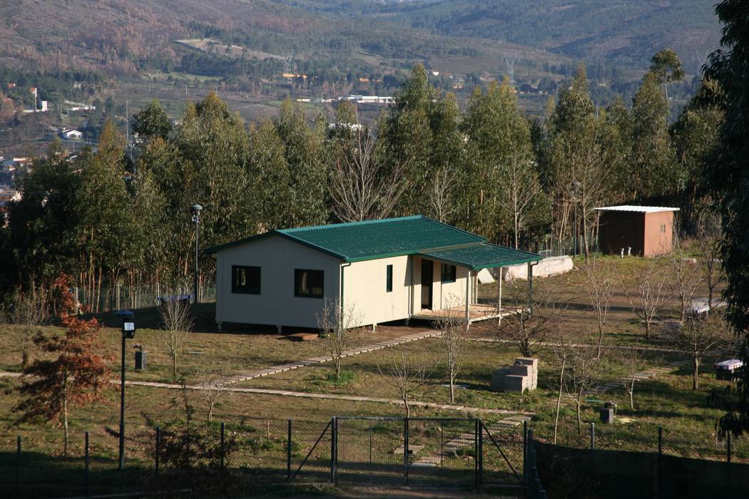Cosquel, Sociedade de Construções Lda Casas de estilo rural