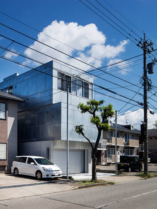 新保本・HOUSE・K（SHINBOHON・HOUSE・K）, 吉田裕一建築設計事務所 吉田裕一建築設計事務所 モダンな 家 鉄/鋼