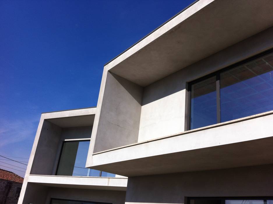 House IA, Cláudia Pinto Silva . arquitecta Cláudia Pinto Silva . arquitecta Puertas y ventanas de estilo moderno