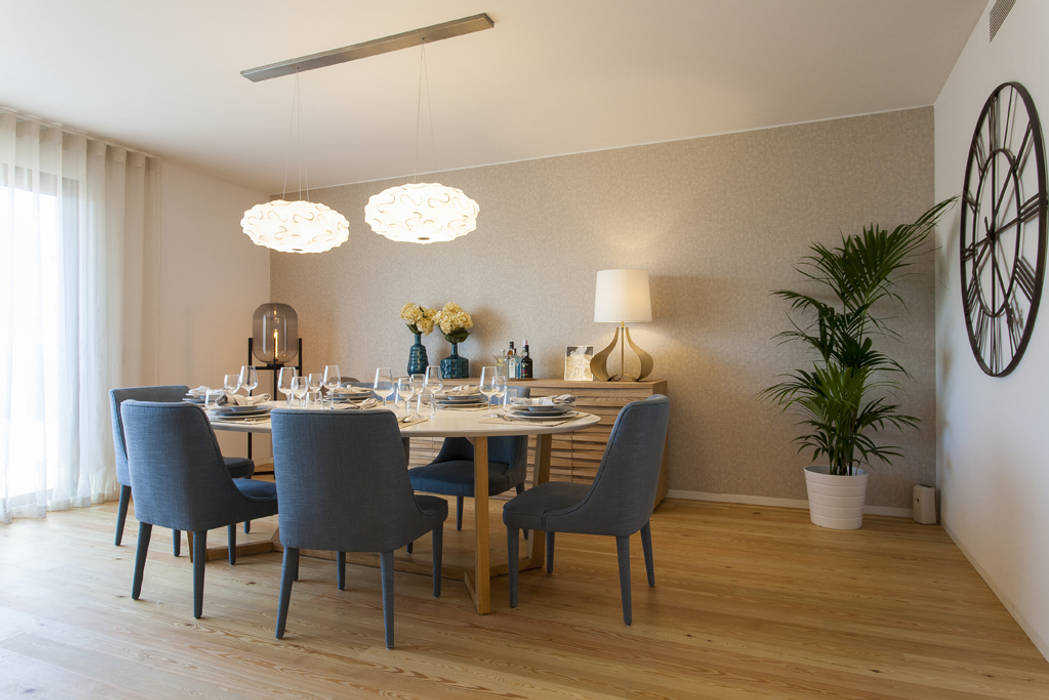 Sala Comum - Zona de Refeições Traço Magenta - Design de Interiores Salas de jantar modernas Acessórios e decoração