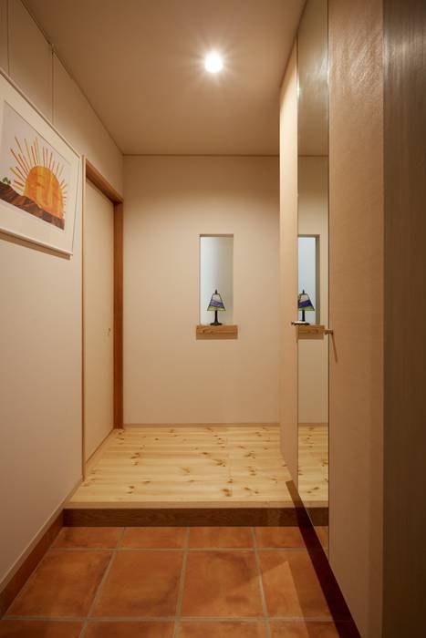 愛犬愛猫家住宅～ジョエルとその仲間たち～, stage Y's 一級建築士事務所 stage Y's 一級建築士事務所 Scandinavian style corridor, hallway& stairs Wood Wood effect